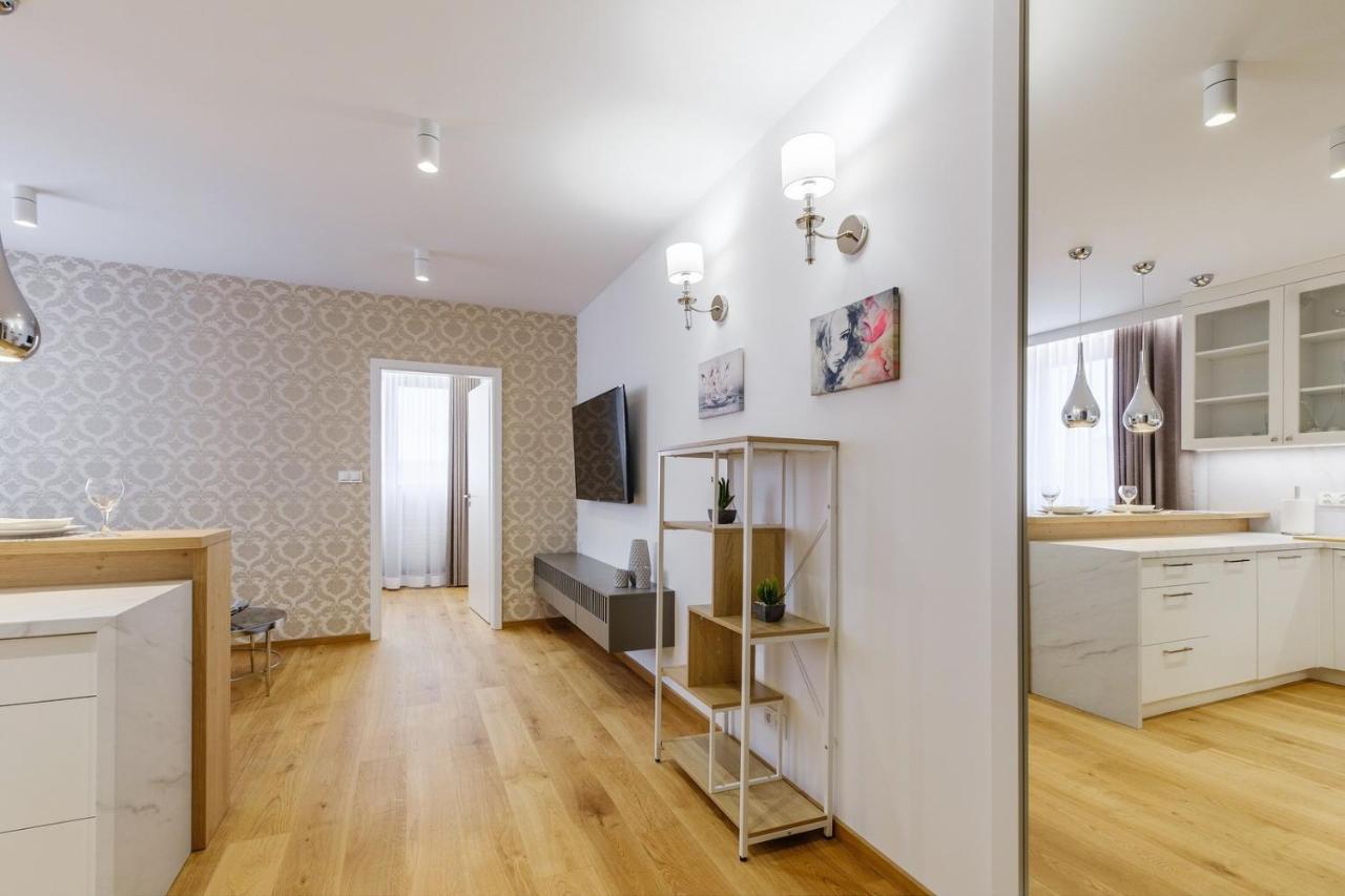 Florencja - Nowy Apartament W Centrum Miasta Z Klimatyzacja Oraz Zadaszonym Parkingiem W Cenie Nowy Targ Buitenkant foto